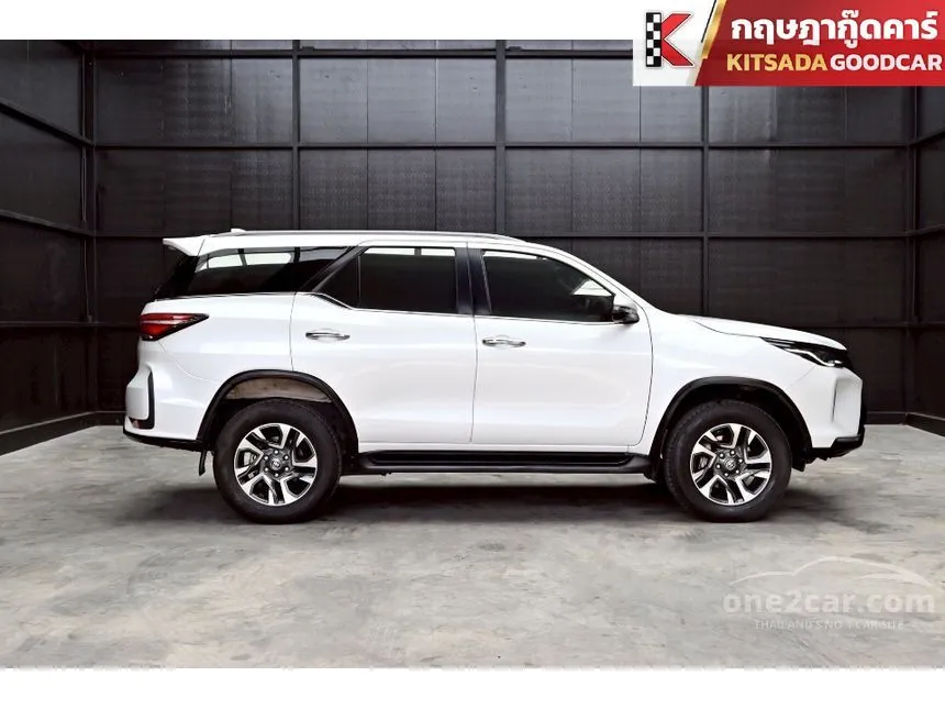 2022 Toyota FORTUNER Leader V SUV