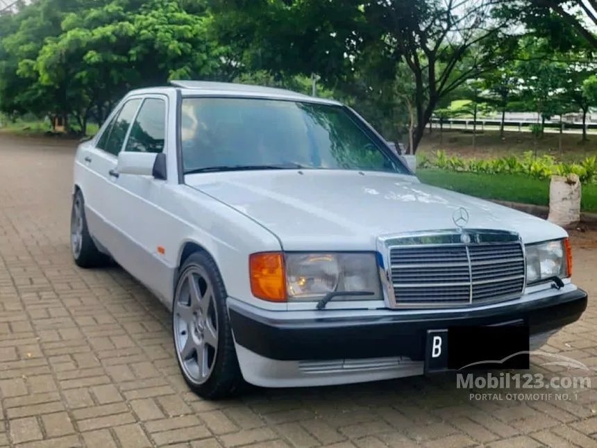 1986 Mercedes-Benz 190E W201 Sedan