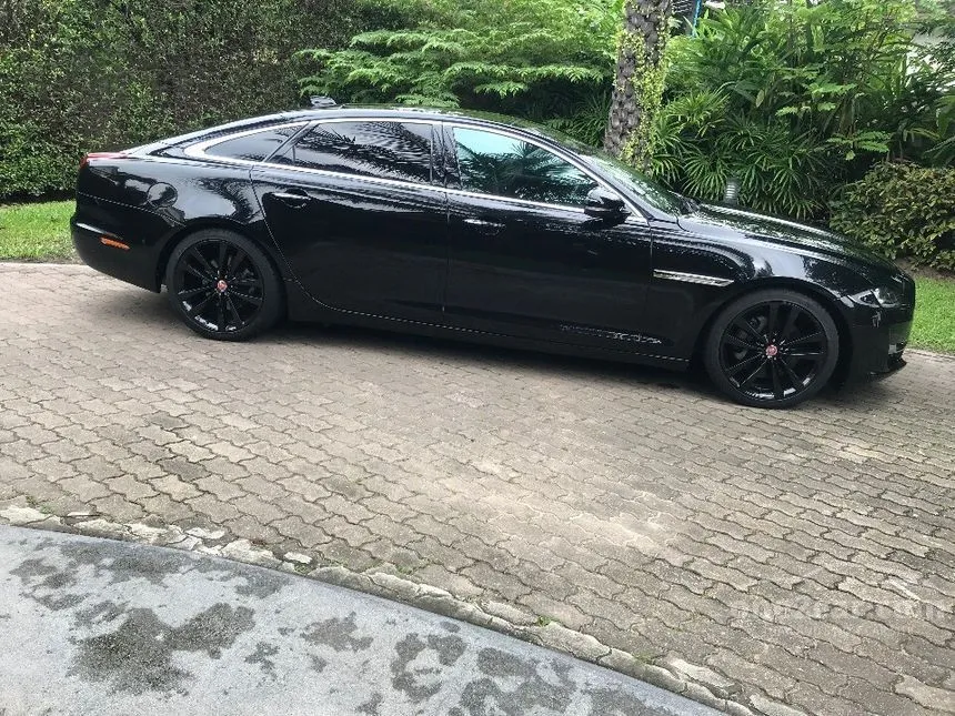 2018 Jaguar XJ Premium Luxury Sedan