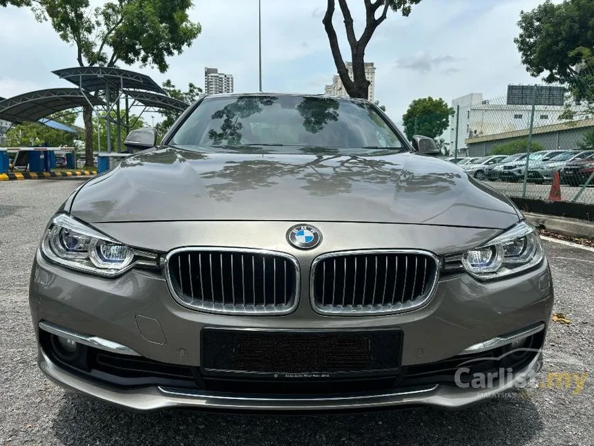 2016 BMW 318i Luxury Sedan