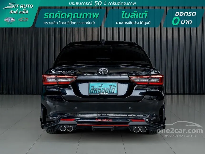 2023 Toyota Yaris Ativ Premium Luxury Sedan