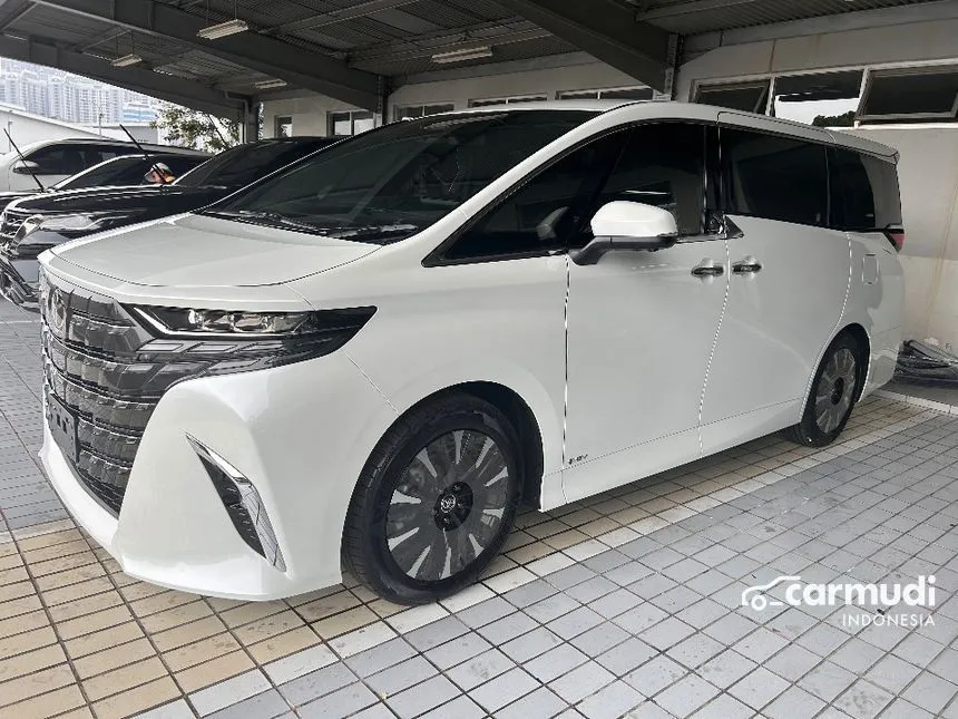 2024 Toyota Alphard HEV MPV