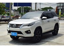 2017 Toyota Fortuner 2.8 (ปี 15-18) V SUV