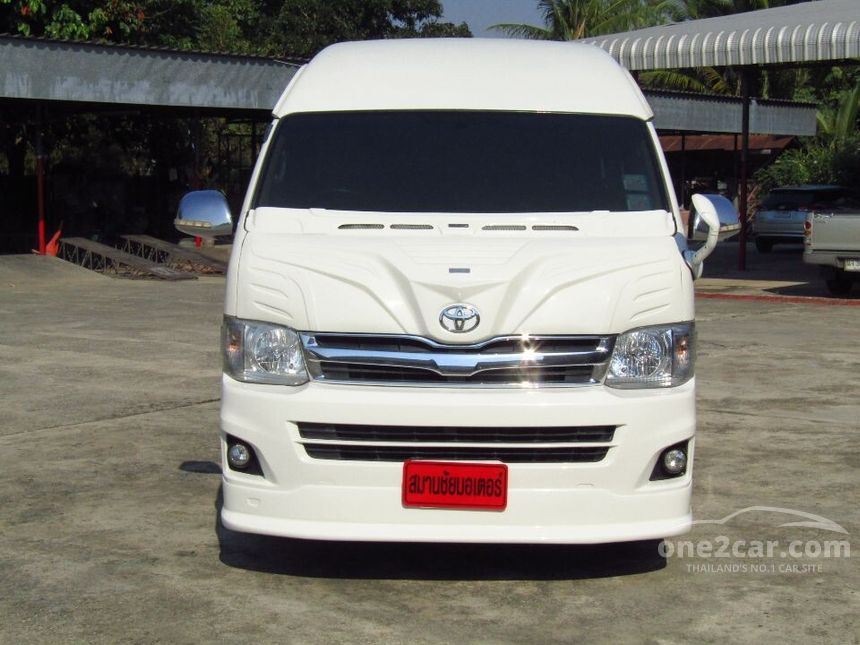 2011 Toyota Hiace D4D Van