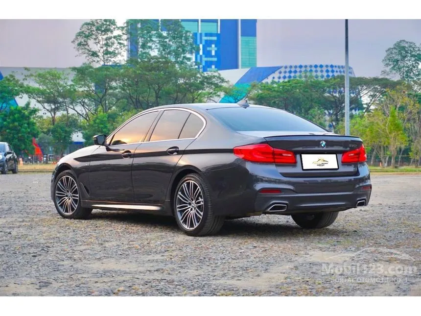 2019 BMW 530i M Sport Sedan