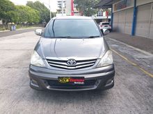 Toyota Kijang Innova 2.0 V AT Lux 2010