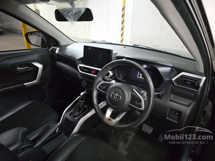 2022 Toyota Raize GR Sport (1 Tone) SUV
