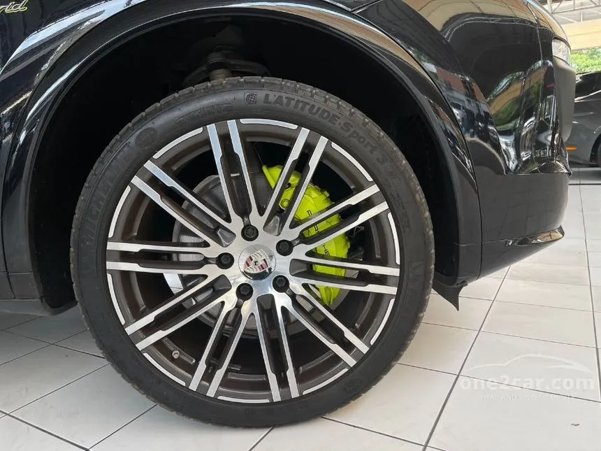 2016 Porsche CAYENNE S E-Hybrid SUV