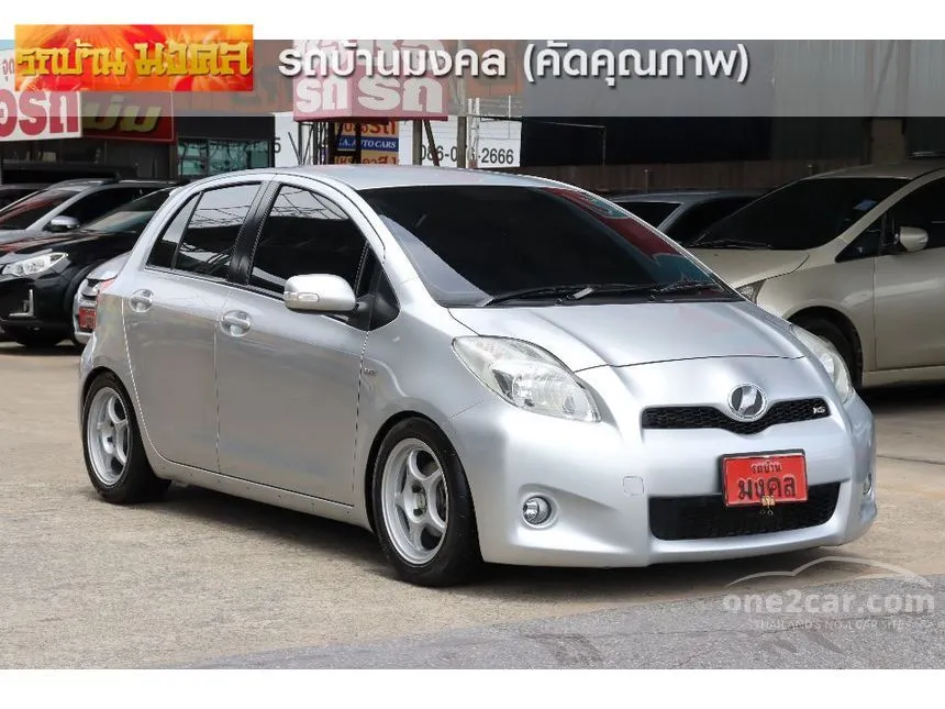 2011 Toyota YARIS E Hatchback