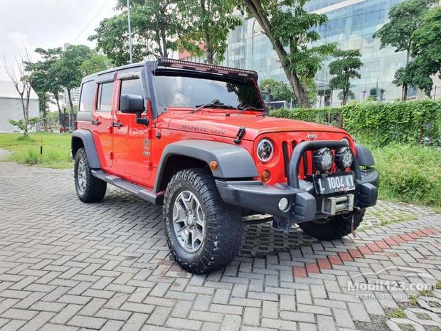 Jeep Wrangler Rubicon Mobil Bekas & Baru dijual di Indonesia - Dari 224