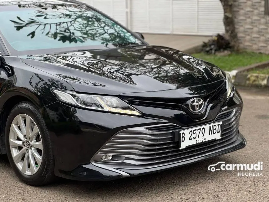 2019 Toyota Camry V Sedan