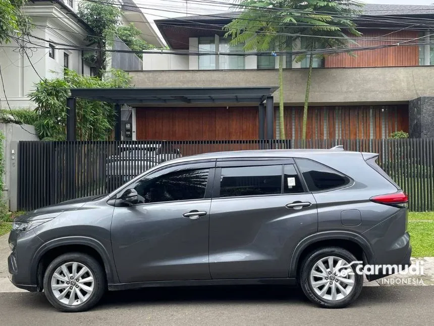2022 Toyota Kijang Innova Zenix V (Non Premium Color) MPV