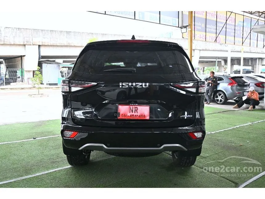 2022 Isuzu MU-X Ultimate SUV
