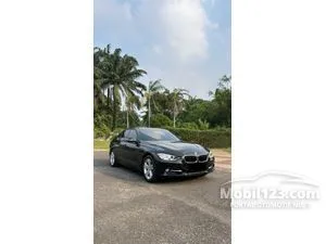 2015 BMW 320i 2.0 Sport Sedan