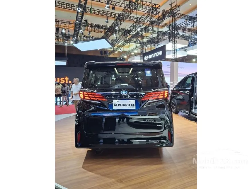 2026 Toyota Alphard XE HEV (Premium Color) MPV