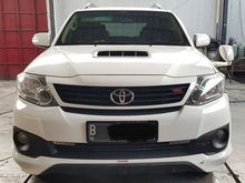 Toyota Fortuner 2.5 TRD M/T ( Manual ) 2013 Putih Km Baru 55rban Siap Pakai
