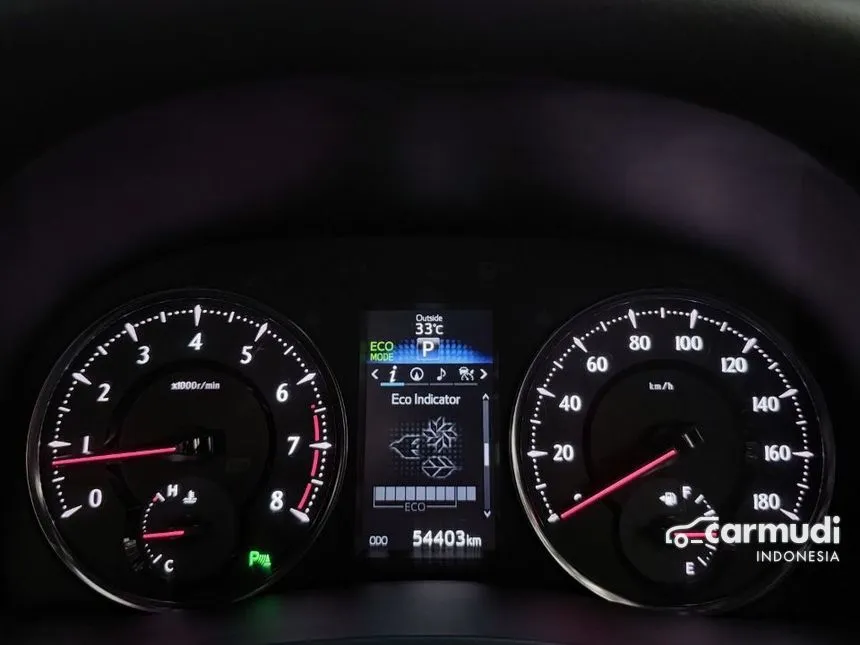 2015 Toyota Alphard SC MPV