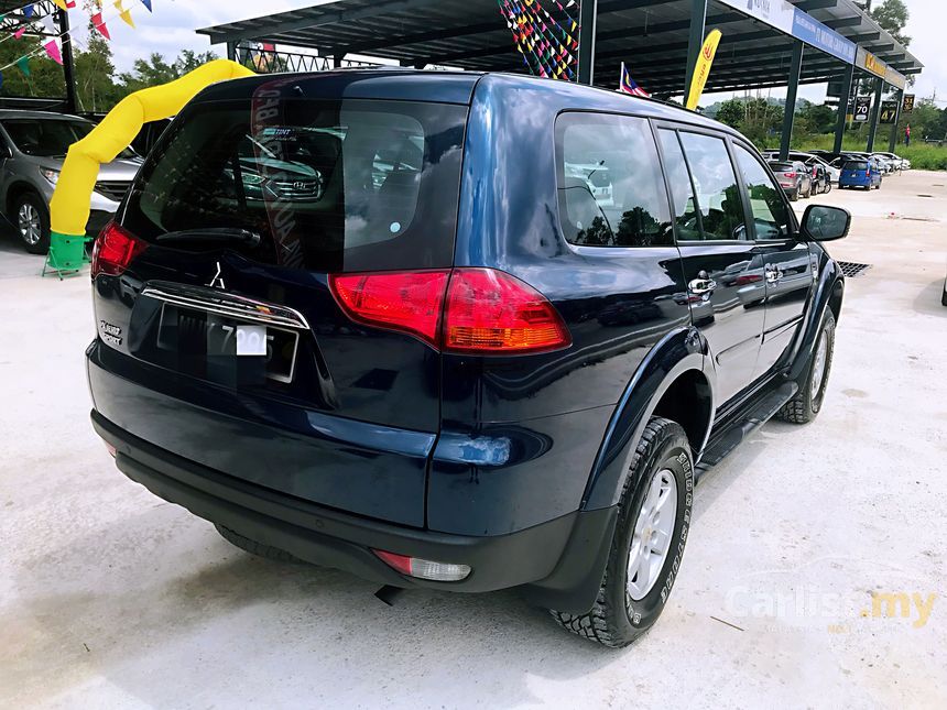 Mitsubishi pajero sport 2010