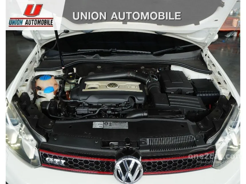 2013 Volkswagen GOLF GTI Hatchback