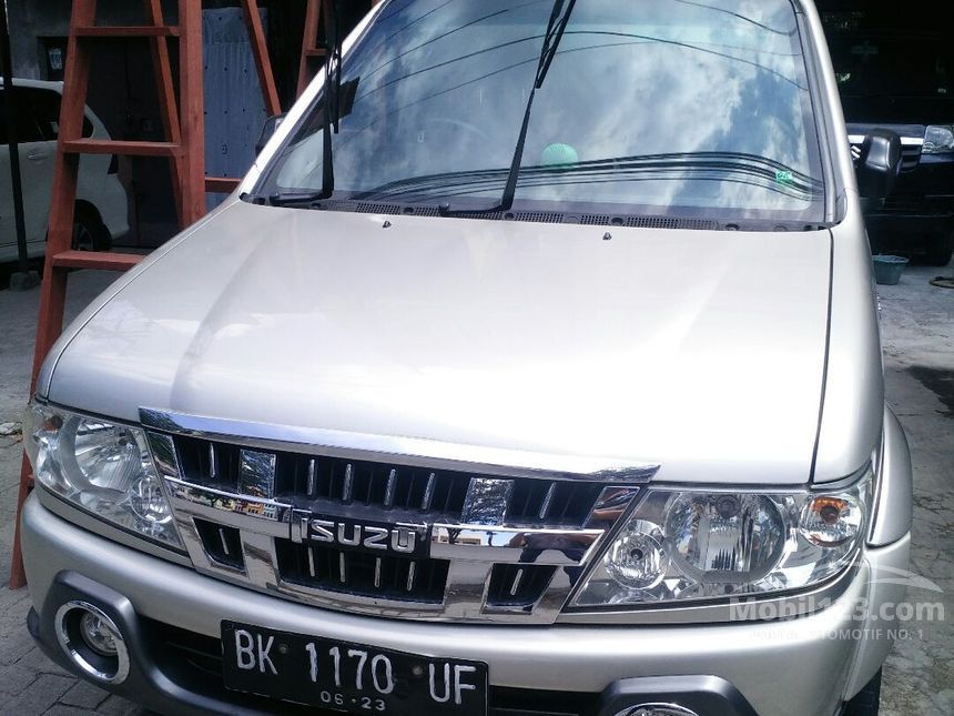 Jual Mobil Isuzu Panther 2013 Grand Touring 2 5 Di Sumatera Utara Manual Suv Silver Rp 232 000 000 5428018 Mobil123 Com