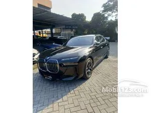 2023 BMW 735i 3.0 M Sport Sedan