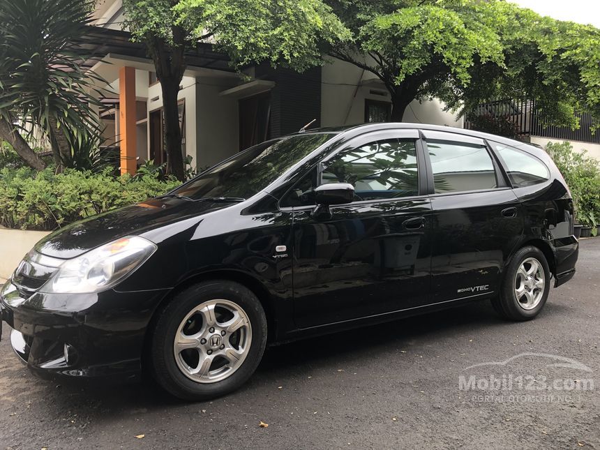 Honda stream 2006