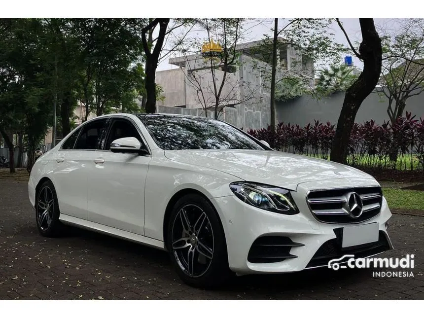 2017 Mercedes-Benz E300 AMG Line Sedan