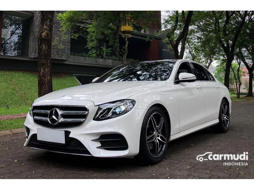 2017 Mercedes-Benz E300 AMG Line Sedan