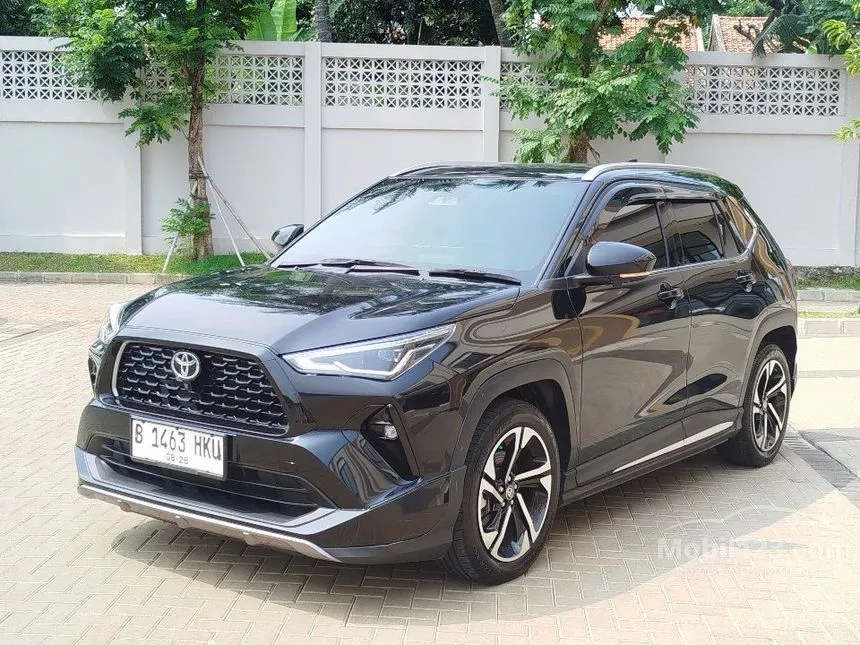2023 Toyota Yaris Cross S HV with GR Parts Aero Pkg SUV