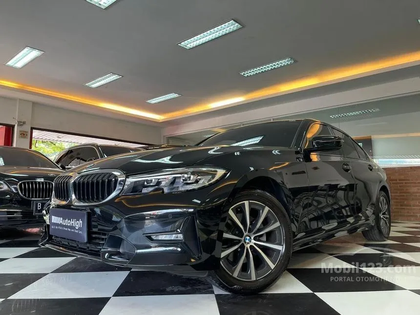 Jual Mobil BMW 320i 2021 Dynamic 2.0 di DKI Jakarta Automatic Sedan Hitam Rp 745.000.000