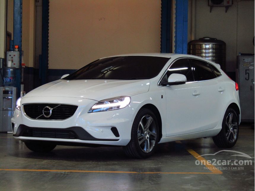 Volvo V40 18 T4 2 0 In กร งเทพและปร มณฑล Automatic Wagon ส ขาว For 1 Baht One2car Com