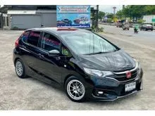 2019 Honda JAZZ 1.5 (ปี 14-22) V Hatchback