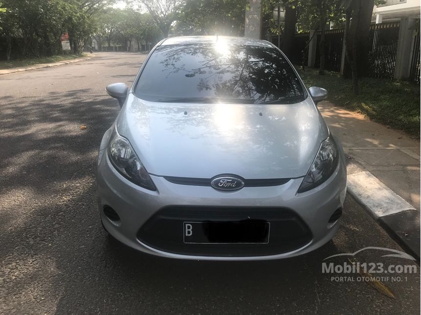 Jual Mobil  Ford  Fiesta  2011 Trend 1 4 di DKI Jakarta  