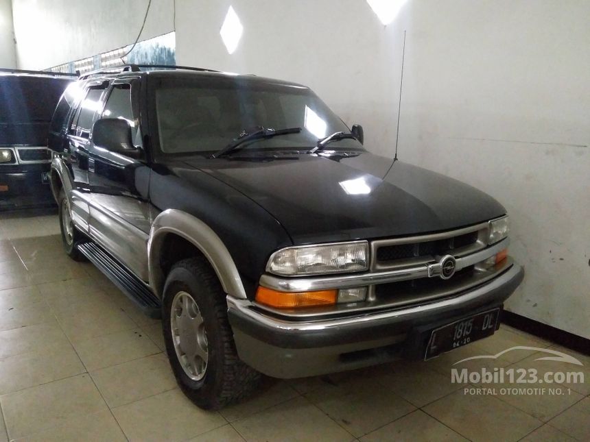 Jual Mobil Opel Blazer 2002 DOHC LT 2.2 di Jawa Timur