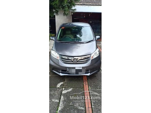  Mobil  Bekas  Baru  dijual  di Sukabumi  Jawa  barat  