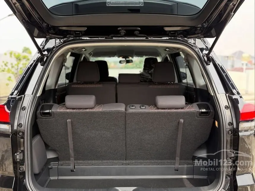 2025 Toyota Kijang Innova Zenix G HV (Non Premium Color) MPV
