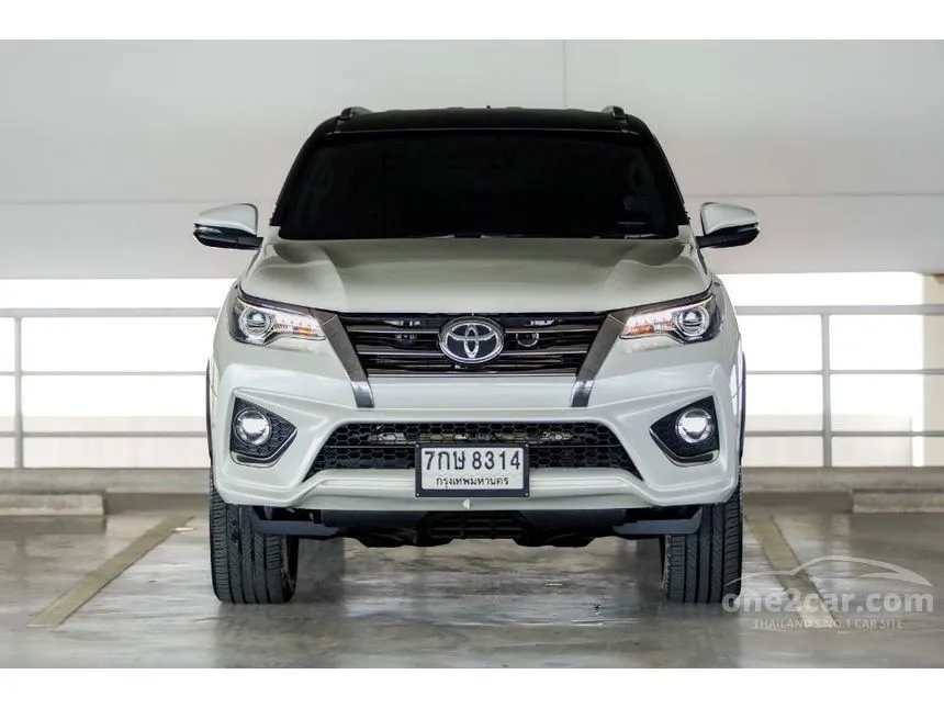 2018 Toyota FORTUNER TRD Sportivo (2-Tone) SUV