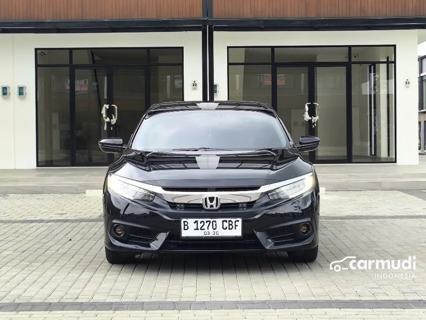 2018 Honda Civic ES Sedan