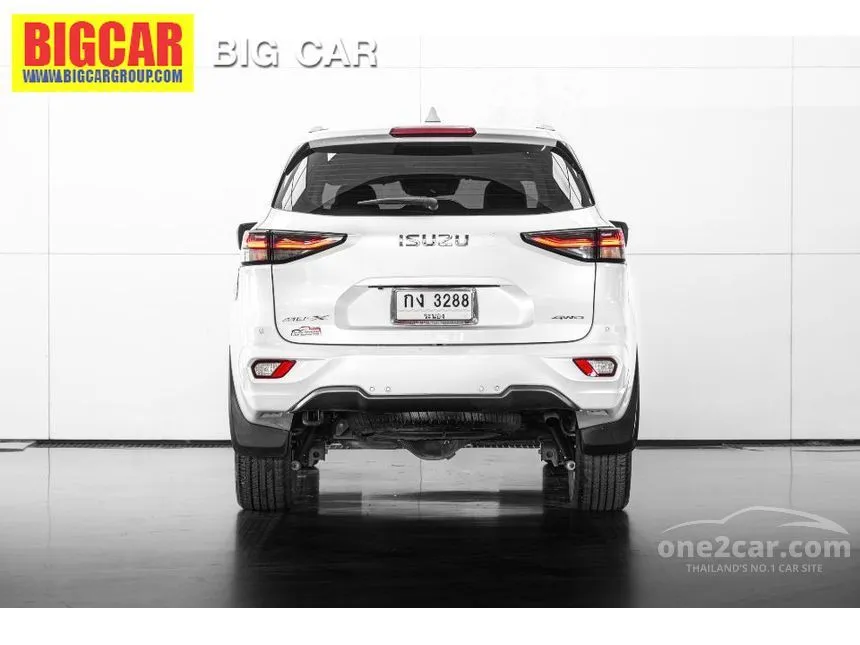 2022 Isuzu MU-X Ultimate SUV