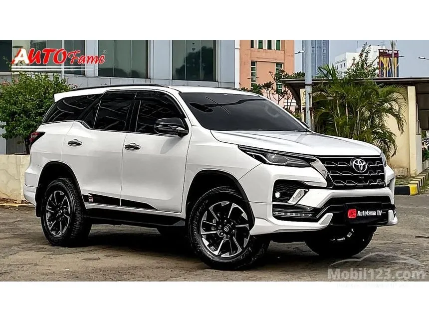 2022 Toyota Fortuner GR Sport 4X2 SUV