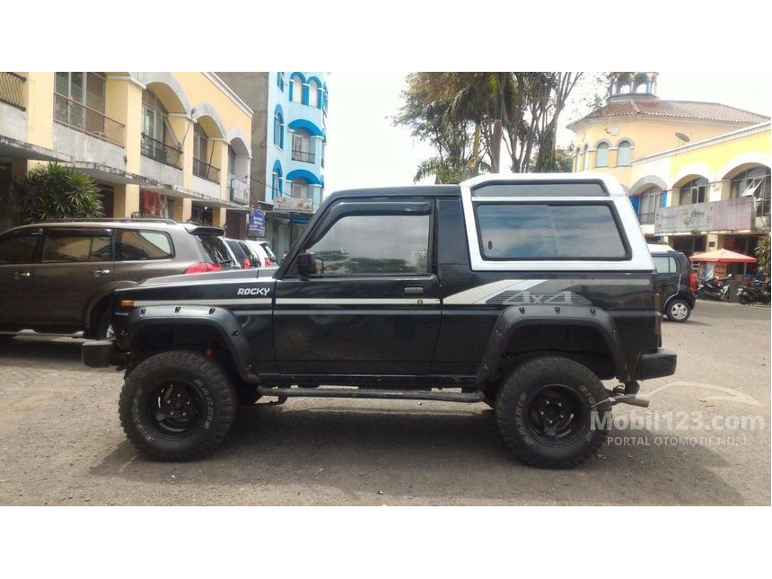 Jual Mobil Daihatsu Taft 1996 Rocky 2.8 di Jawa Barat Jual Mobil Daihatsu Taft 1996 Rocky 2.8 di Jawa Barat