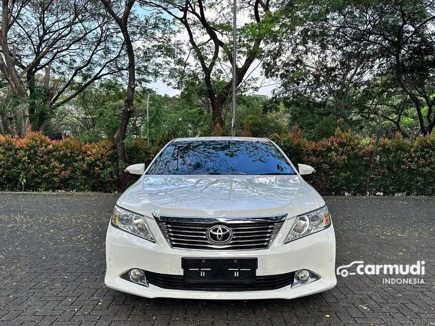 2014 Toyota Camry V Sedan