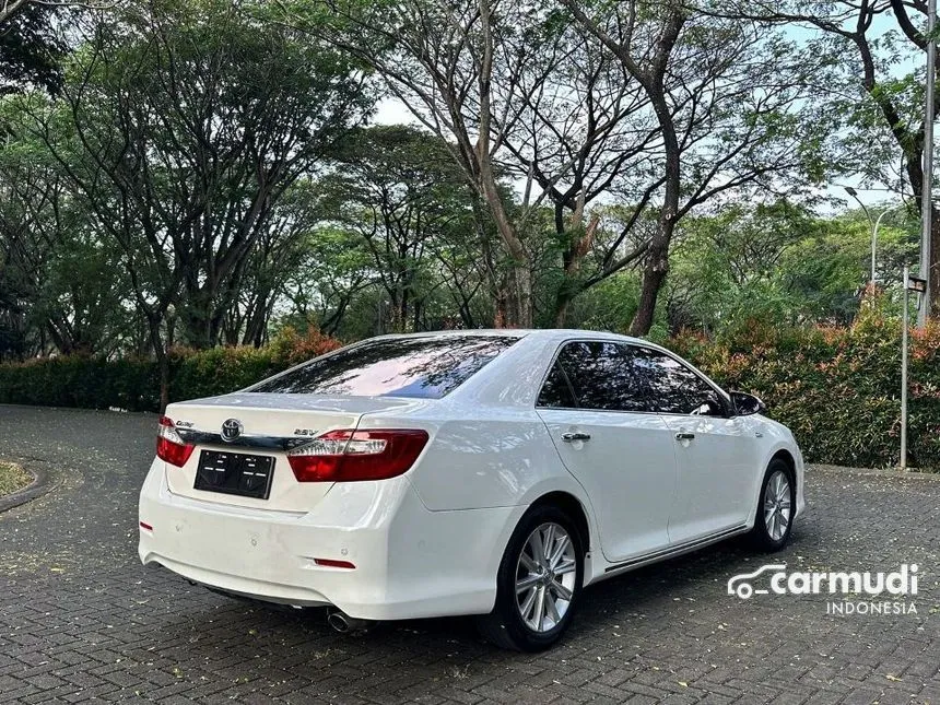 2014 Toyota Camry V Sedan