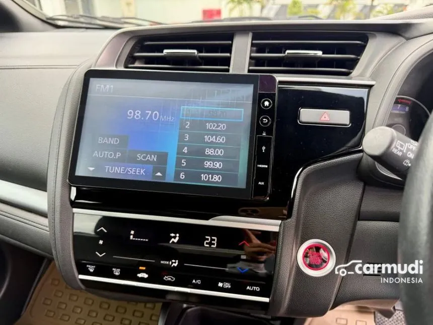 2017 Honda Jazz RS Hatchback