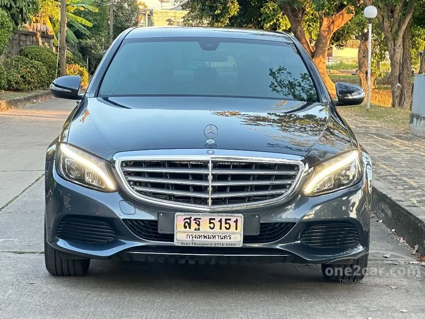 2016 Mercedes-Benz C180 Sedan