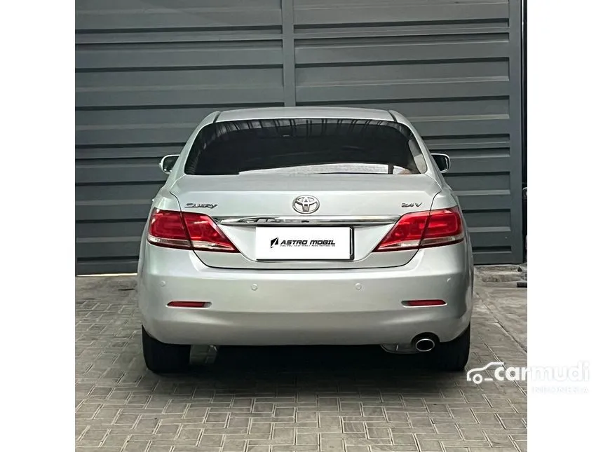 2010 Toyota Camry V Sedan