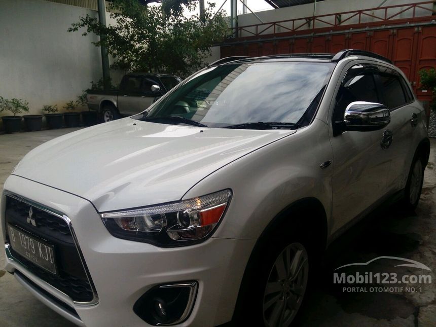 Jual Mobil  Mitsubishi Outlander  Sport  2019  PX 2 0 di Jawa 