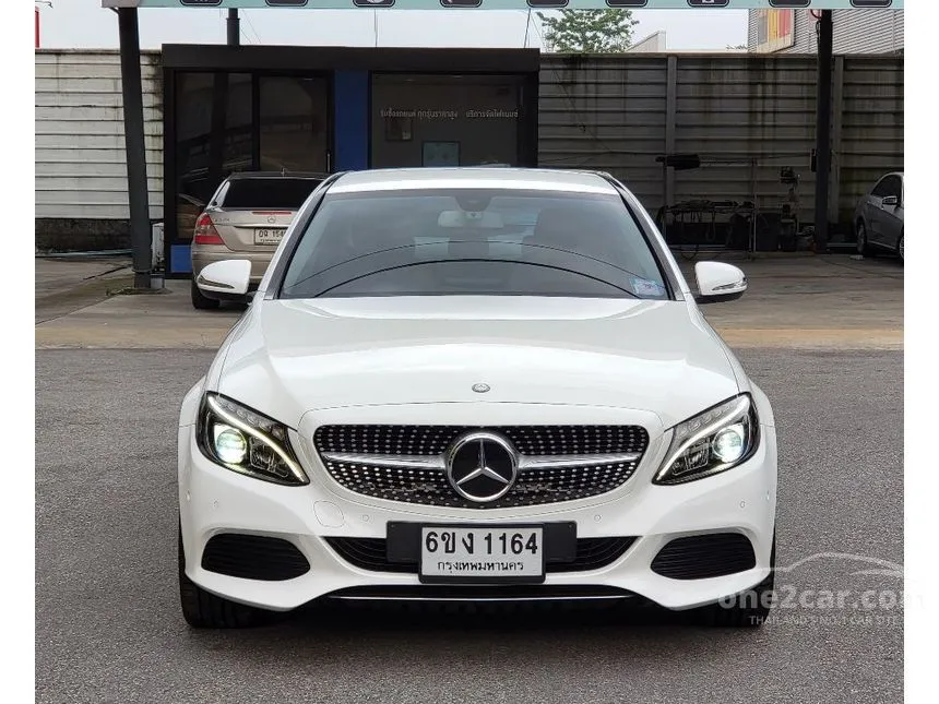 2014 Mercedes-Benz C180 Sedan