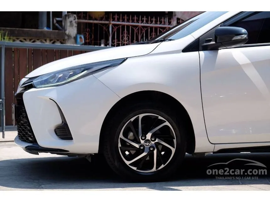 2021 Toyota Yaris Sport Hatchback