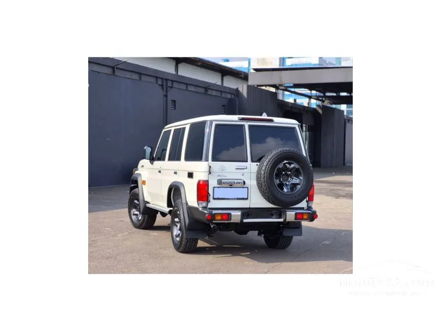 2026 Toyota Land Cruiser 70 GXL SUV